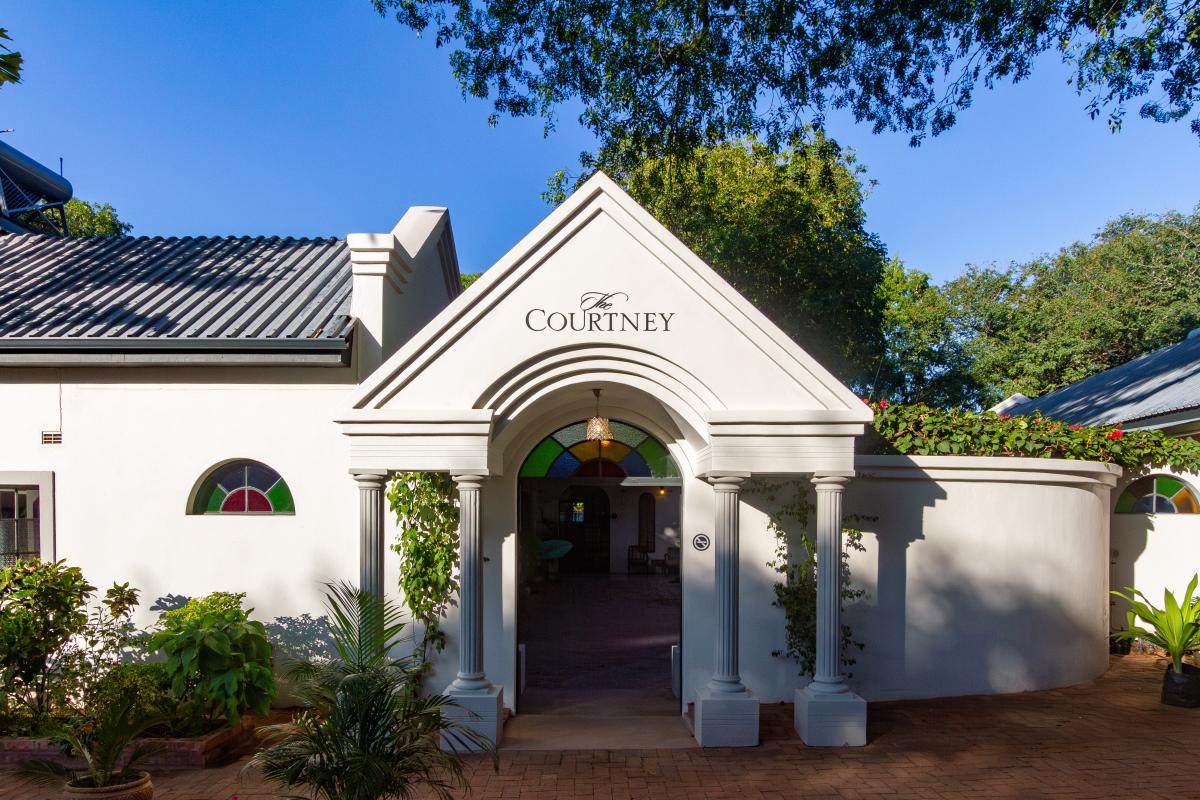 the courtney lodge